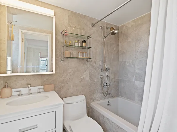 799 Park Avenue image 13 of 16