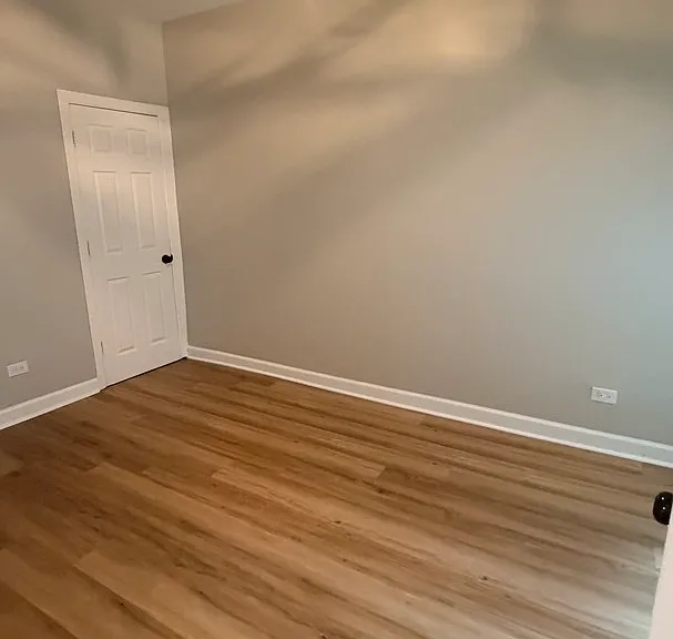 6110 S Saint Lawrence Ave #1 — Photo 5