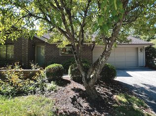 4135 Mimosa Dr, Columbus, IN 47201