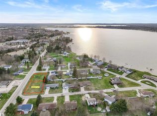 Lots 74 75 76 Sunnyside Dr, Cadillac, MI 49601