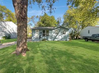 18206 E Lexington Rd, Independence, MO 64058