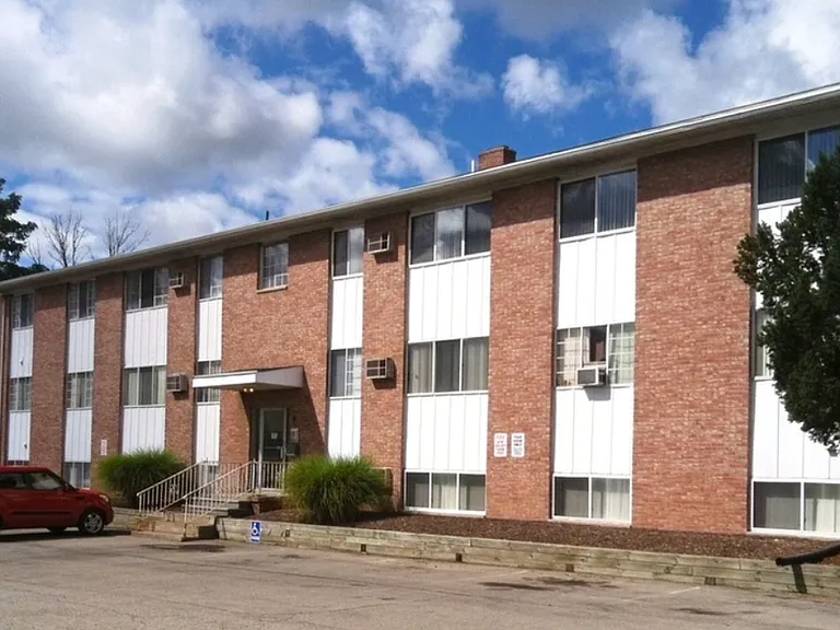 Capital Landings Apartments — Photo 1