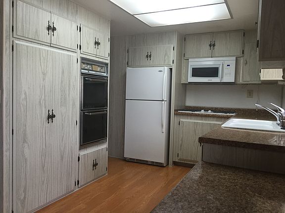 4th image of 1600 E Vista Way Space 105