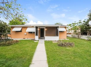 5825 SW 26th St, Hollywood, FL 33023