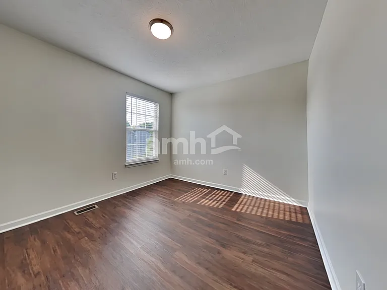 5576 Shetland Ct — Photo 14