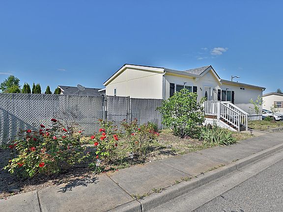 3rd image of 2552 Thorn Oak Dr Space 40