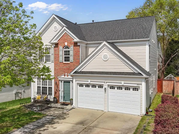 202 Millicent Way, Morrisville, NC 27560