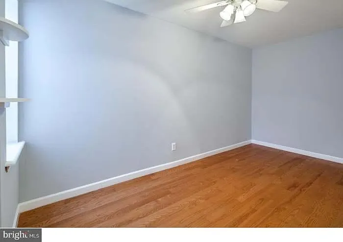 1339 S Bancroft St — Photo 16