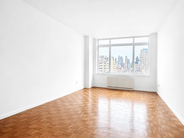 350 W 43rd St #17E — Photo 1