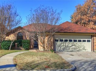 6110 Fern Meadow Rd, Arlington, TX 76017