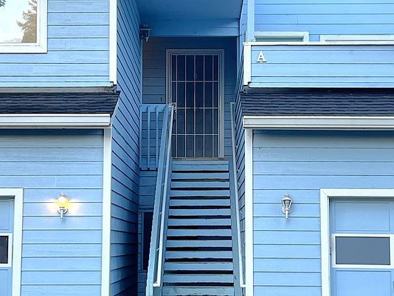 Entrance Stairway