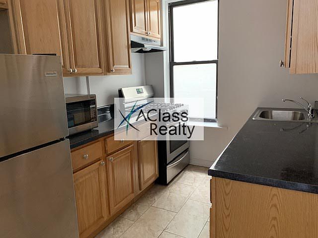 1st image of 2552 38th St APT B3