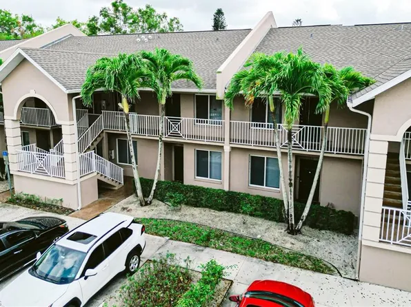 5470 16th PL SW #104, NAPLES, FL 34116