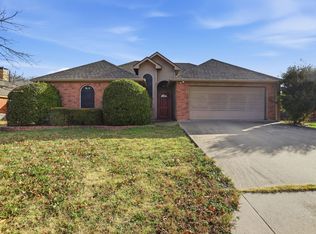 921 Calder St, Howe, TX 75459