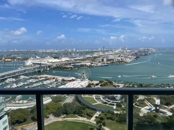 253 NE 2nd St APT 3807, Miami, FL 33132
