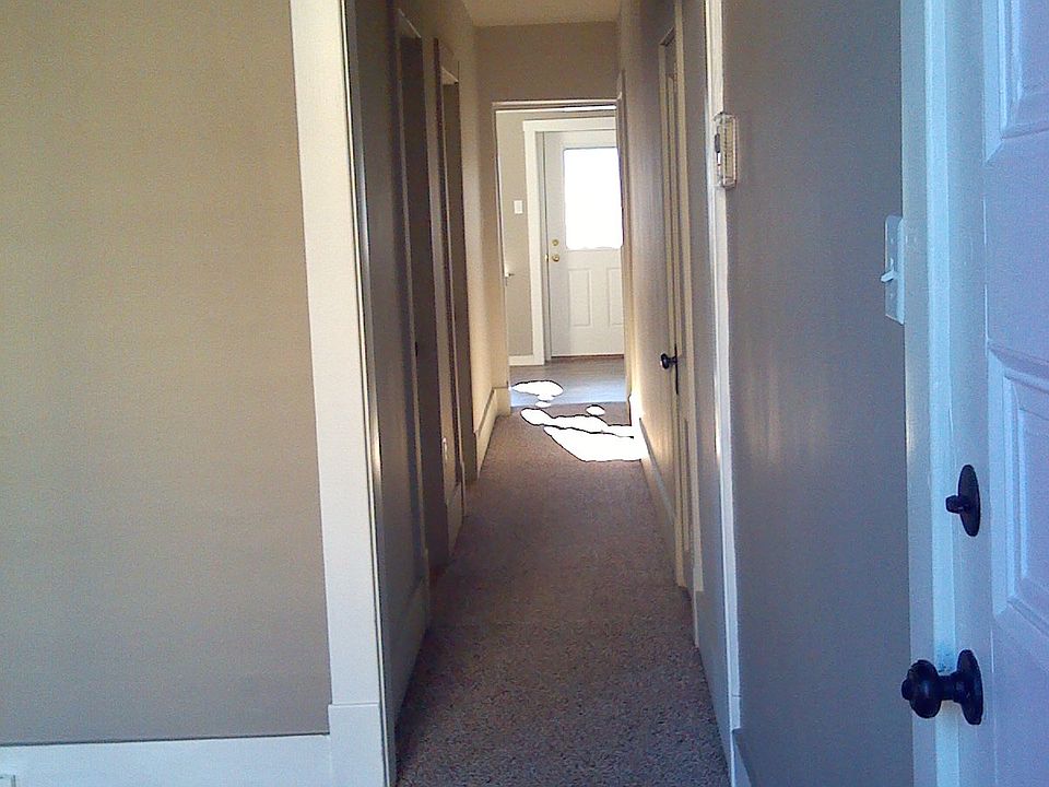 Hallway from Living Room to Kitchen
