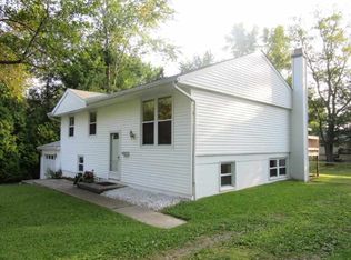 3332 N Stoneycrest Rd, Bloomington, IN 47404