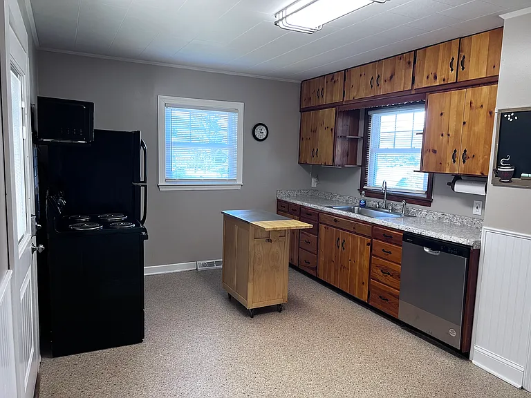 12 Greene View Rd — Photo 3