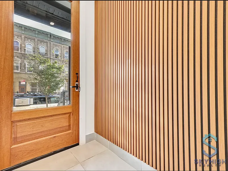 723 Knickerbocker Ave #1AA — Photo 11