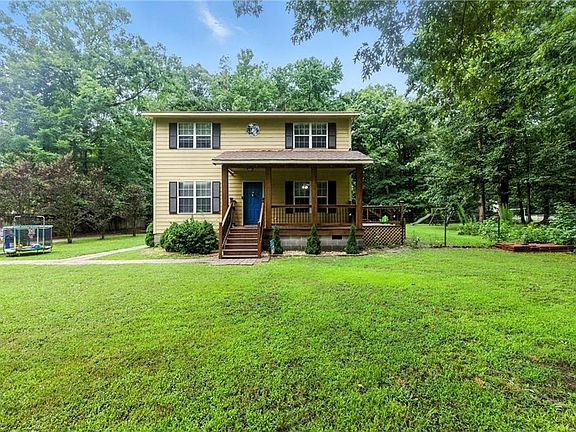 2nd image of 3920 Cedar Bush Rd