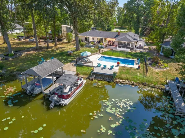163 Oak Dr, Hebron, OH 43025