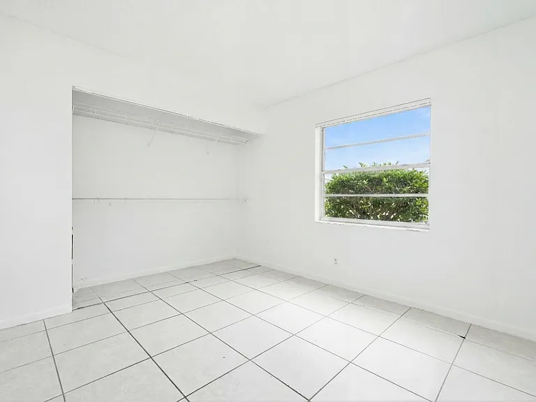 10148 Twin Lakes Dr #12-C — Photo 6