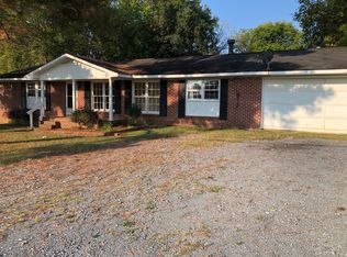 7 Johns Dr NE, Rome, GA 30165