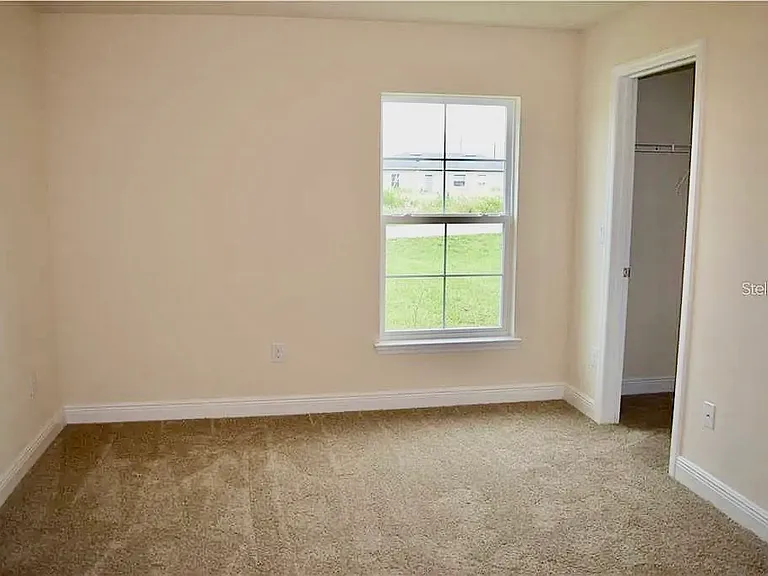 720 Desmoines Dr — Photo 5