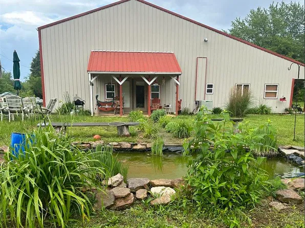 2020 Molly Brown Rd, Brandenburg, KY 40108