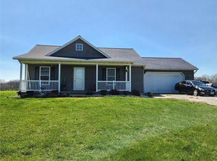 11636 Binney Rd, New Douglas, IL 62074