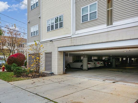 2nd image of 140 Railroad Ave APT B101