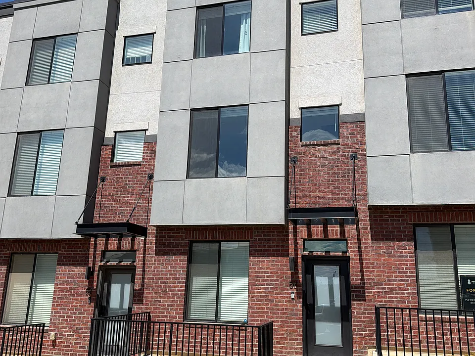 25 E Center St #53