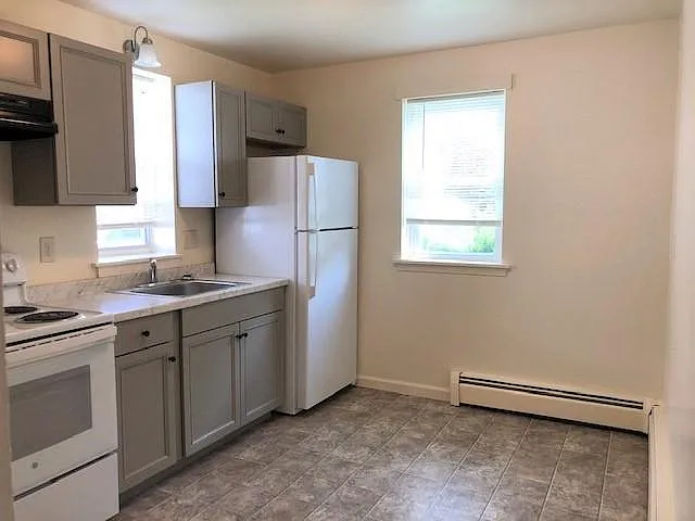2 bed, $1,375 — Photo 3