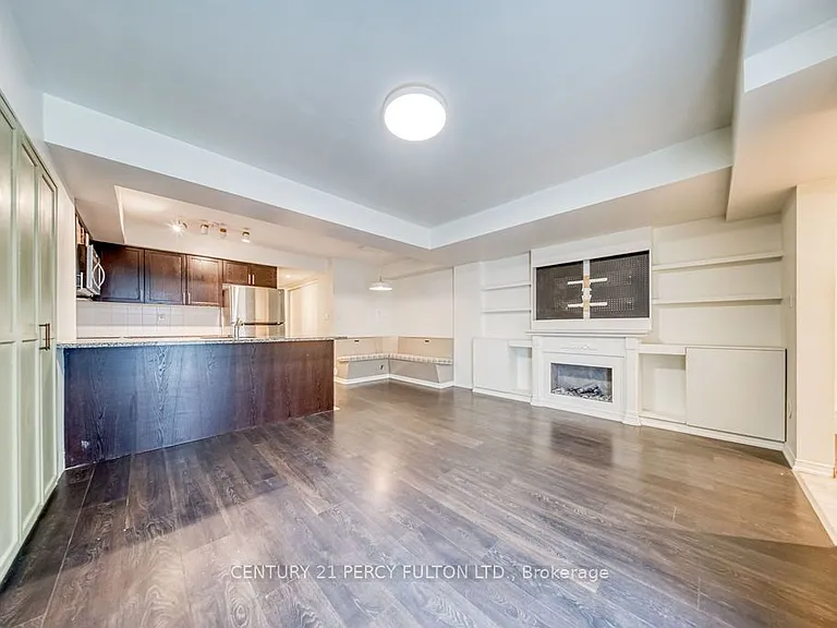 3 Applewood Ln W #103 — Photo 1