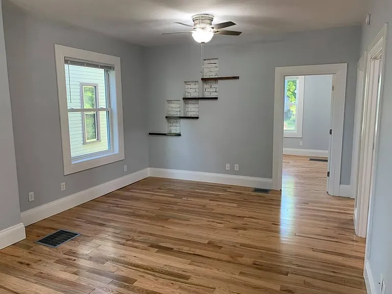 952 26th Ave NE #1 — Photo 7