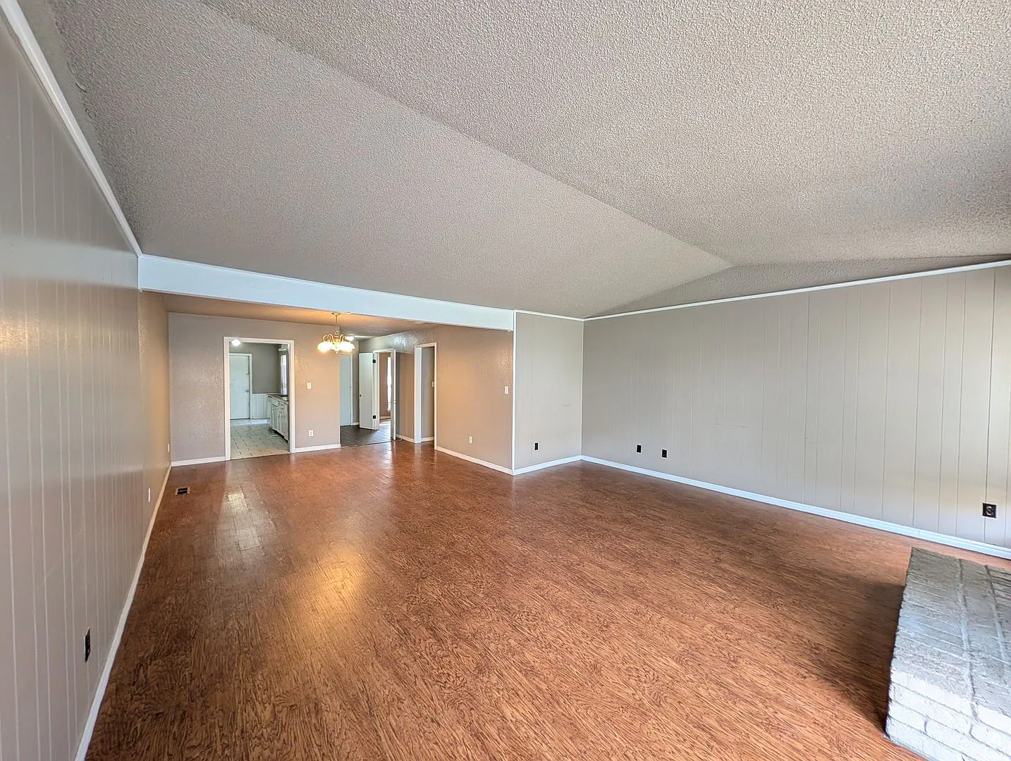 3 bedroom duplex in Union Schools — Photo 3