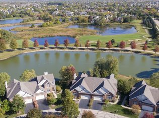 3923 Honeymoon Rdg, Lake In The Hills, IL 60156