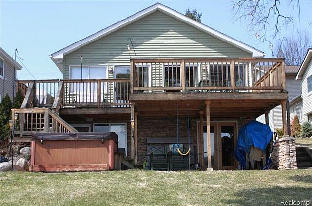 1st image of 1341 Beach Dr