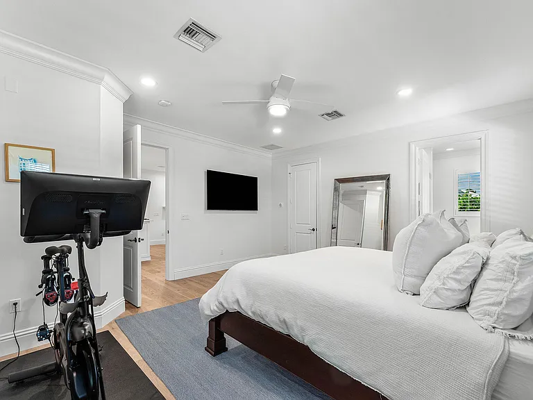 1022 Walnut Ter — Photo 31