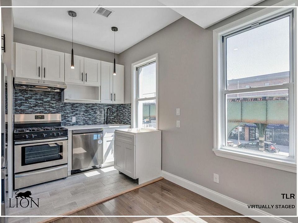 1st image of 3280 31st St #2
