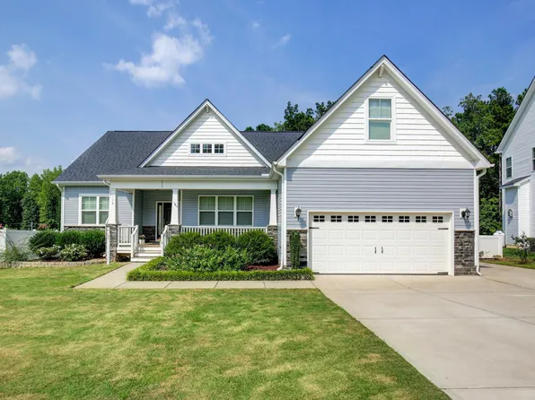 118 Grey Hawk Dr, Garner, NC 27529