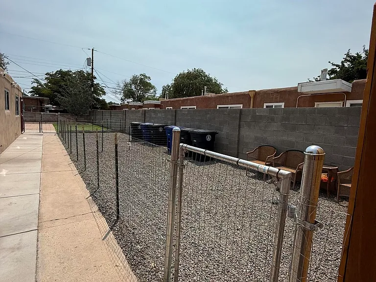 624 Alcazar St SE — Photo 18