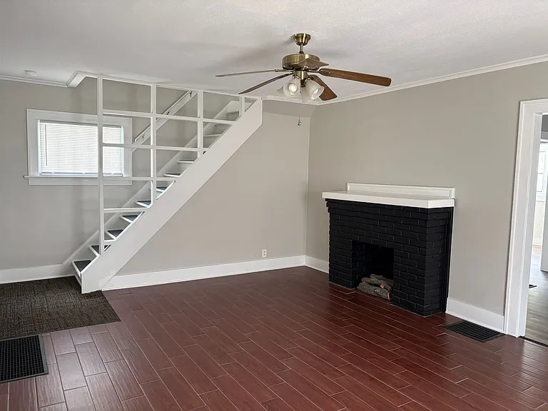 128 N Seffner Ave — Photo 13