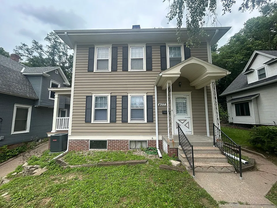 407 Frank St