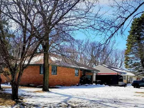 426 1st Ave SW, Winnebago, MN 56098