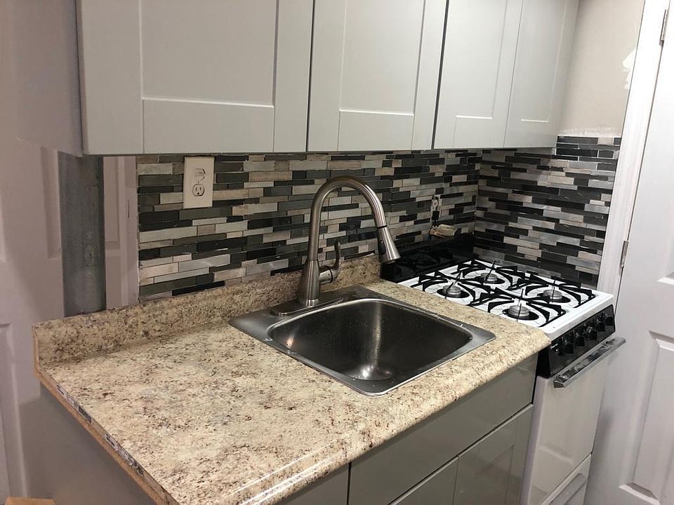 2nd image of 1015 Hegeman Ave
