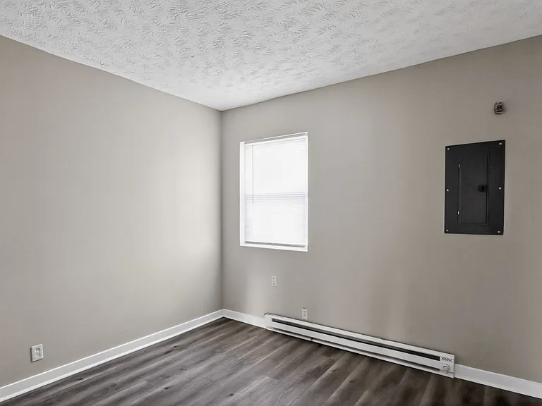 2707 Heatherlea Ct — Photo 3