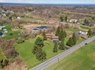 62 Cary Rd, Mechanicville, NY 12118