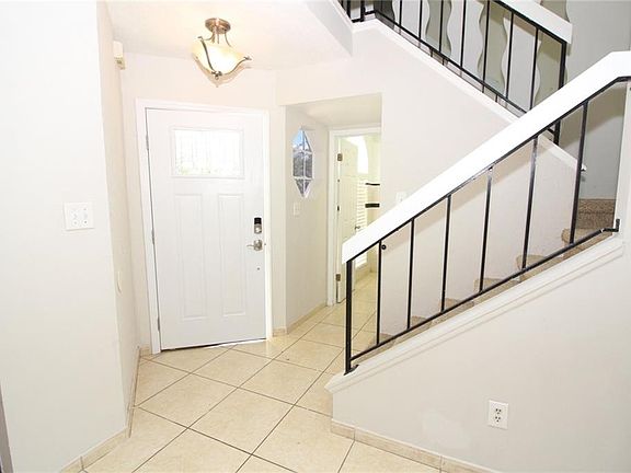 3rd image of 205 Sonoma Valley Cir