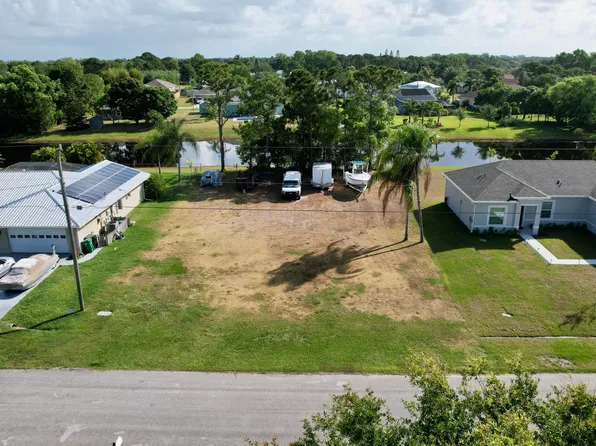 2241 SE Bowie Street, Port St Lucie, FL 34952